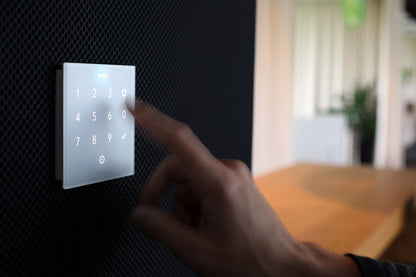 NFC Code Touch for Nano Signalweiß 100301 4